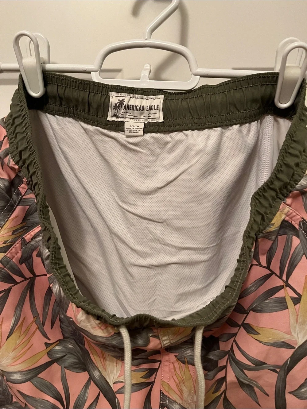 AMERICAN EAGLE Men’s Tropical Print Elastic Waist Swim Suit